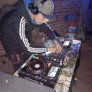 DJ Smoosh